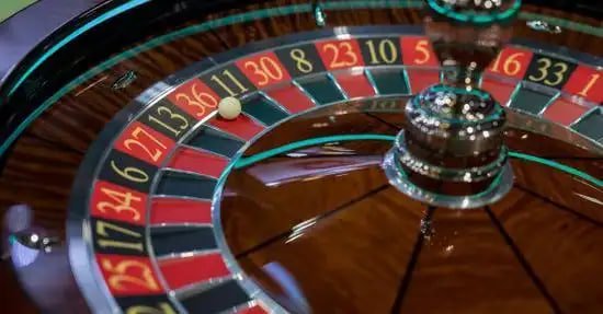 Dasbor olahraga uge234 menampilkan jadwal Liga 1 dan opsi pasar